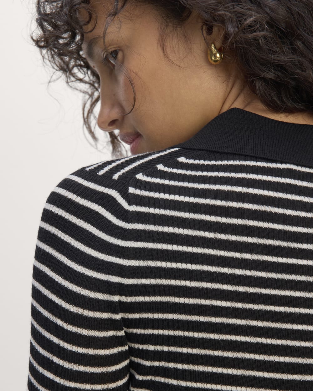 The Polo in Ultrasoft Merino | Black / Bone - Image 5