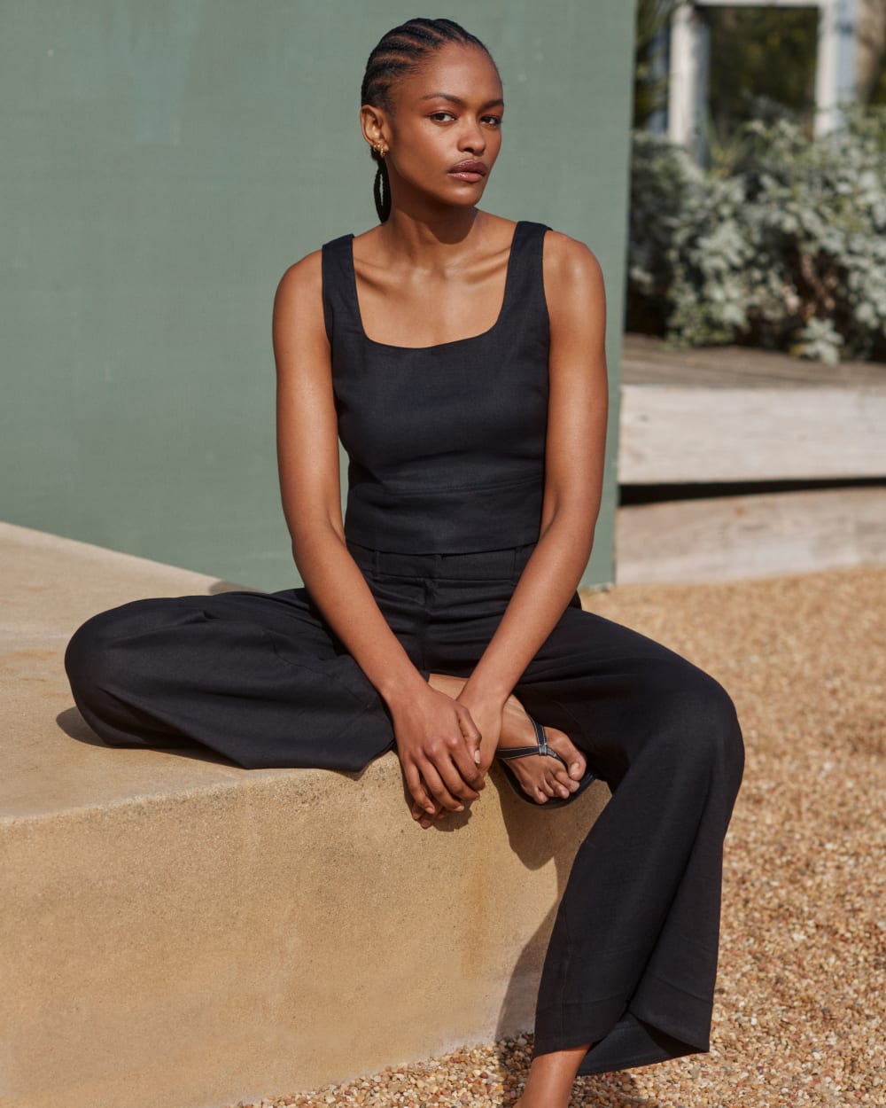 The Wide-Leg Pant in Stretch Linen | Black - Image 7