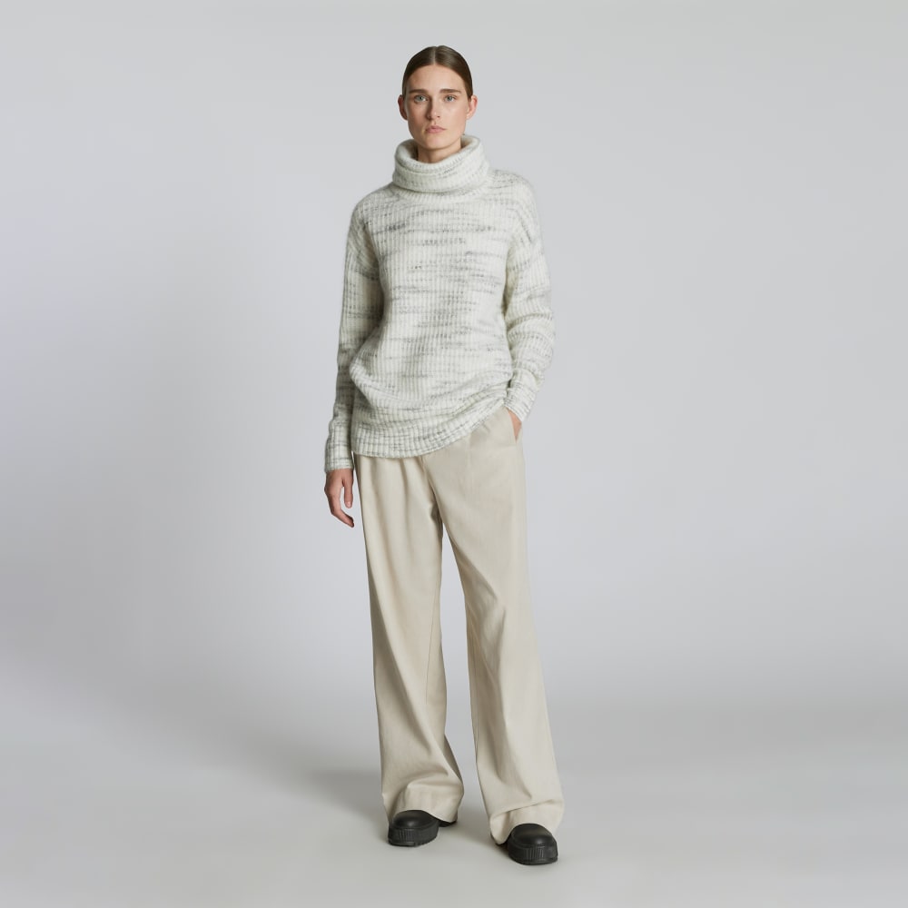 The Alpaca Oversized Turtleneck | Light Grey Heather - Image 6