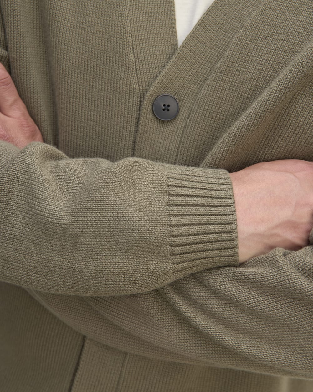 The Classic Cardigan in Everyday Cotton | Kalamata - Image 4