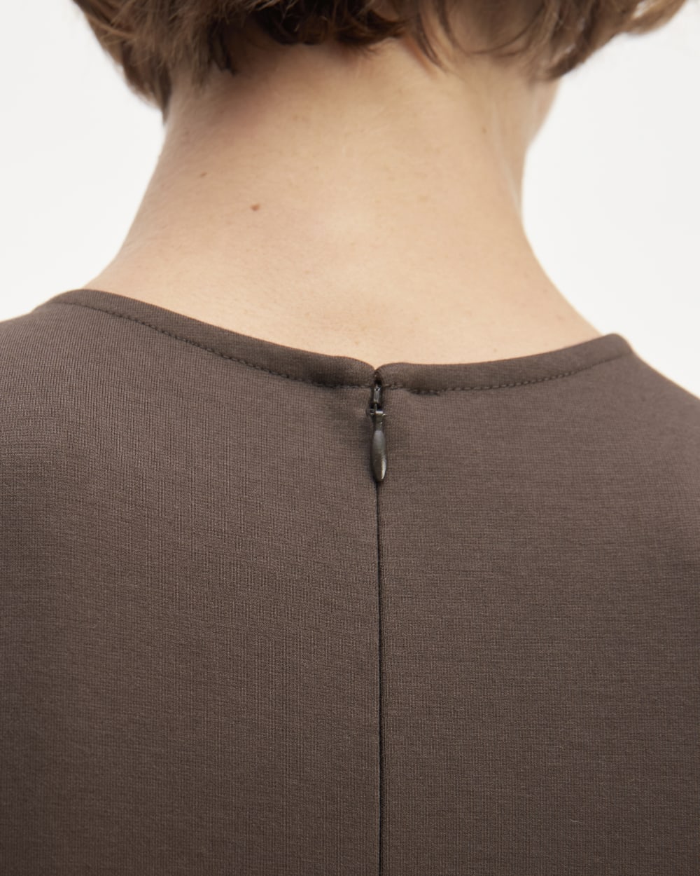 The Dream '90s Shift Dress | Earth Brown - Image 5