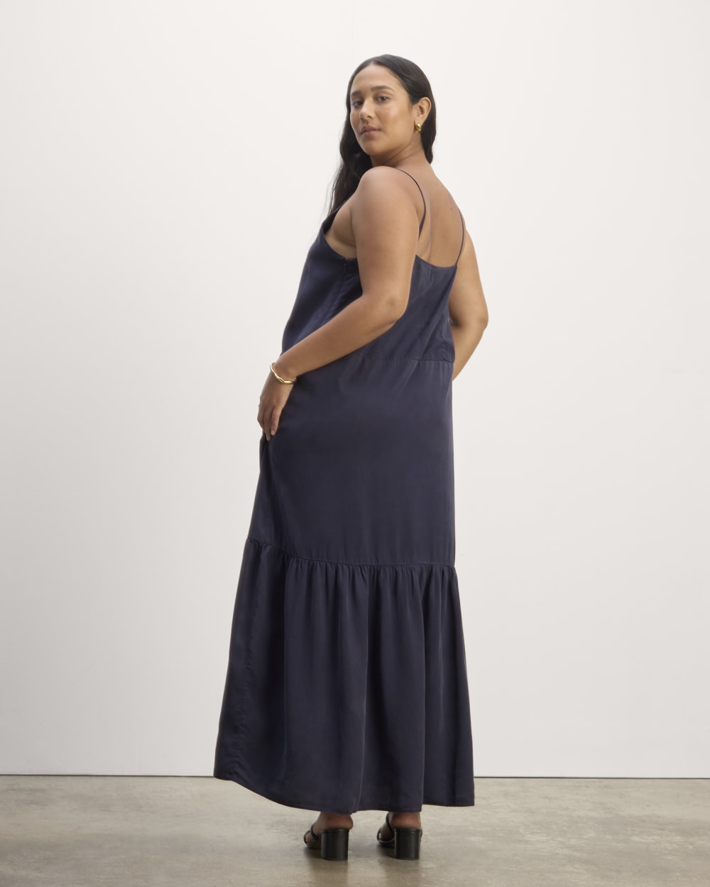 The Long Weekend Dress in Butterlite | Navy - Image 6