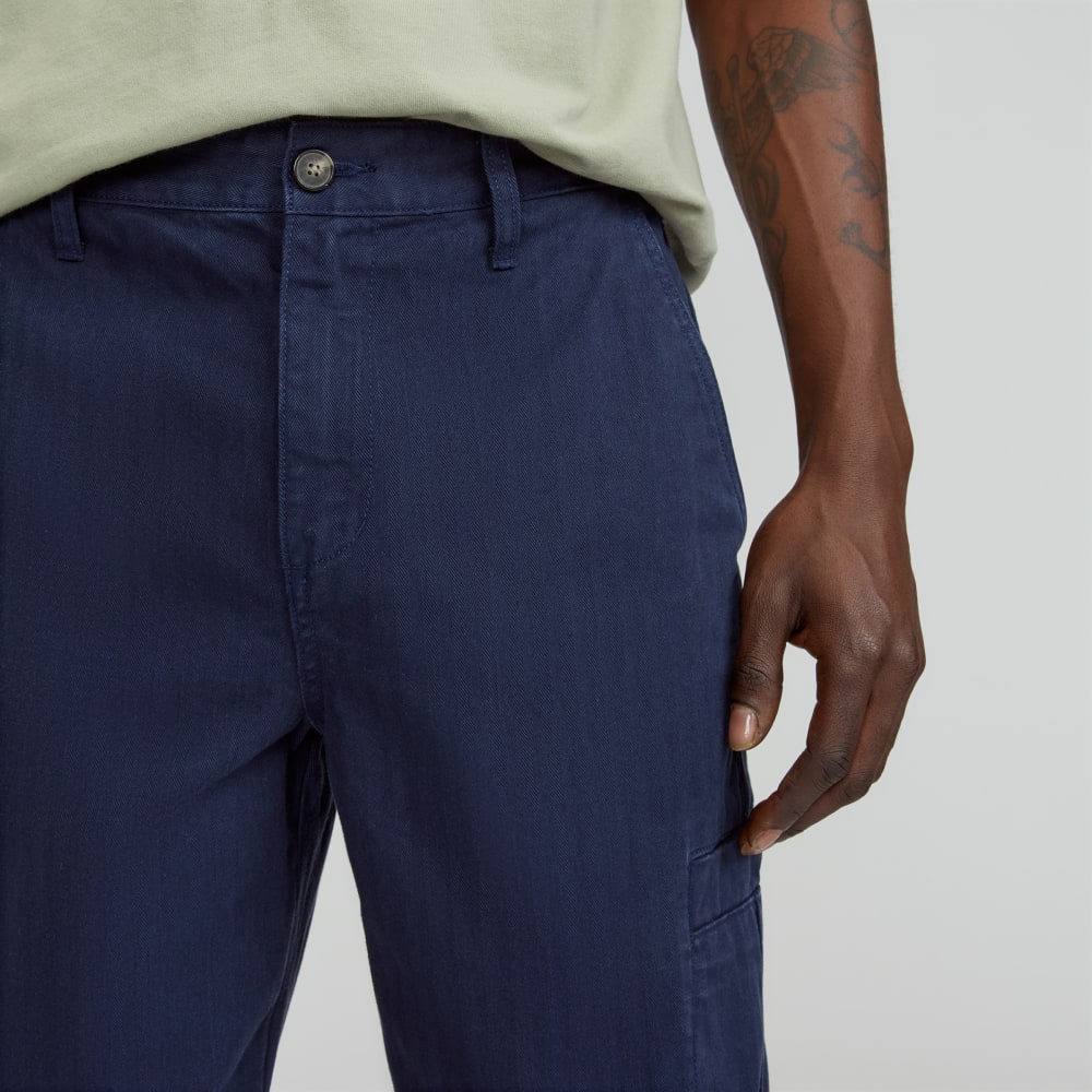 The Organic Cotton Herringbone Refined Cargo | Navy - Image 4