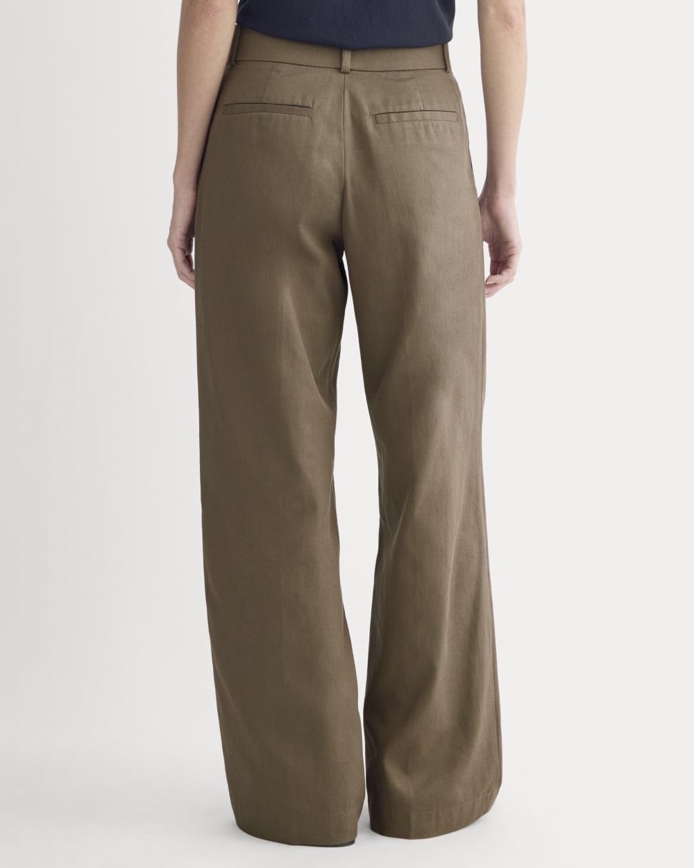 Wide-Leg Trouser in Buttersmooth | Deep Taupe | 32 Inseam - Image 5