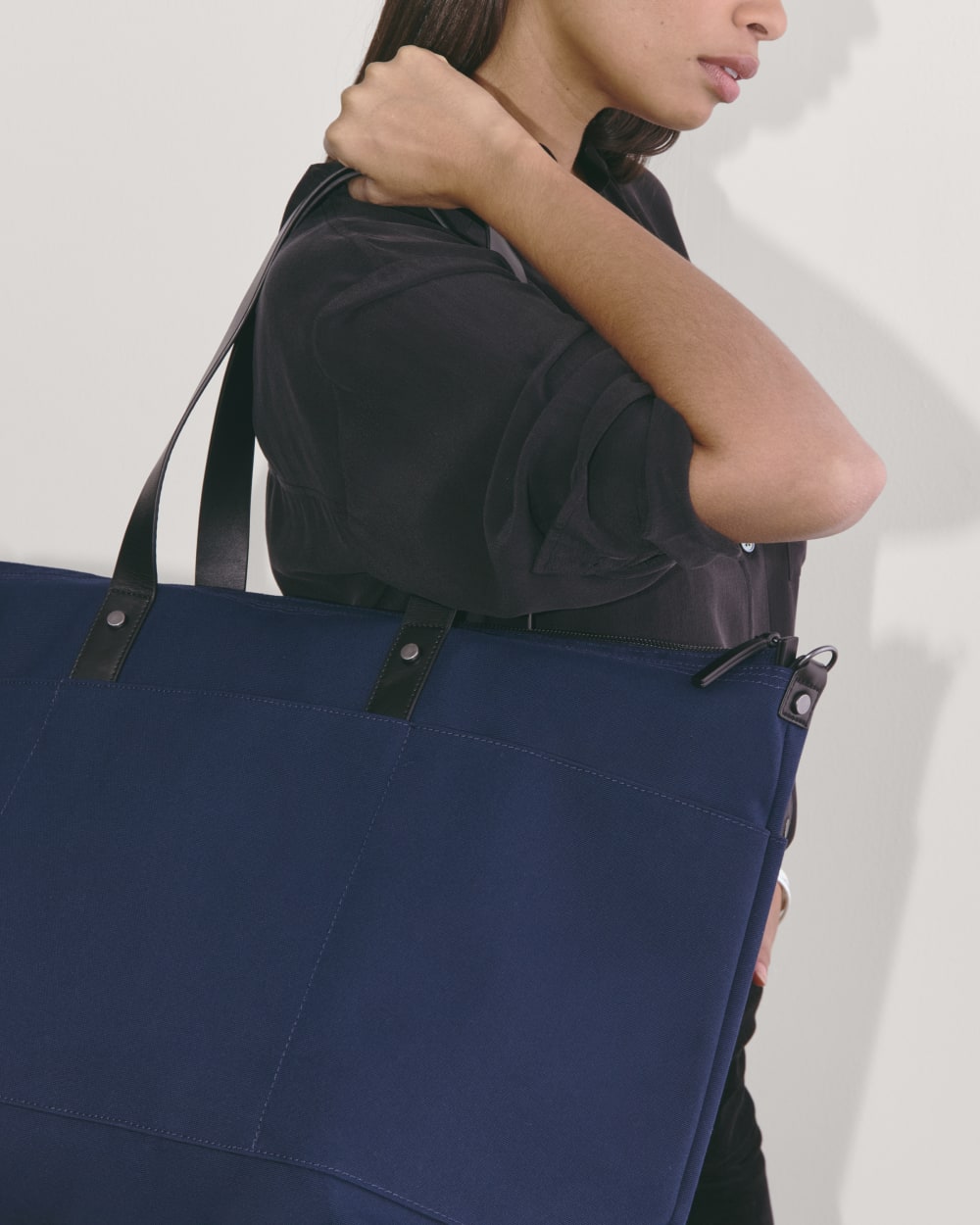 The Canvas Weekender | Navy - Image 7